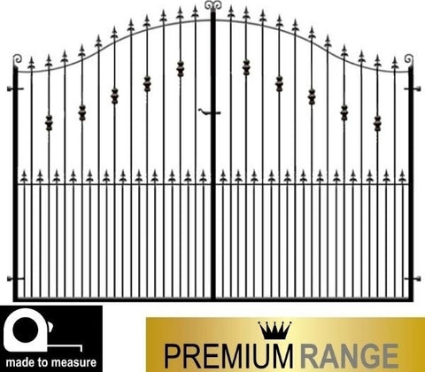 Premium Range Wentworth Estate Gates. Using deep frames combined with thick inset bars and delicate features to create a truly stunning set of gates.