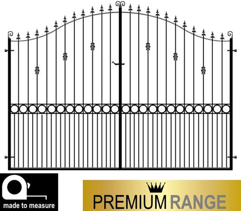 Premium Estate Gates, the Farnham. Deep metal frames with thick inset bars. Stunning design made to measure.